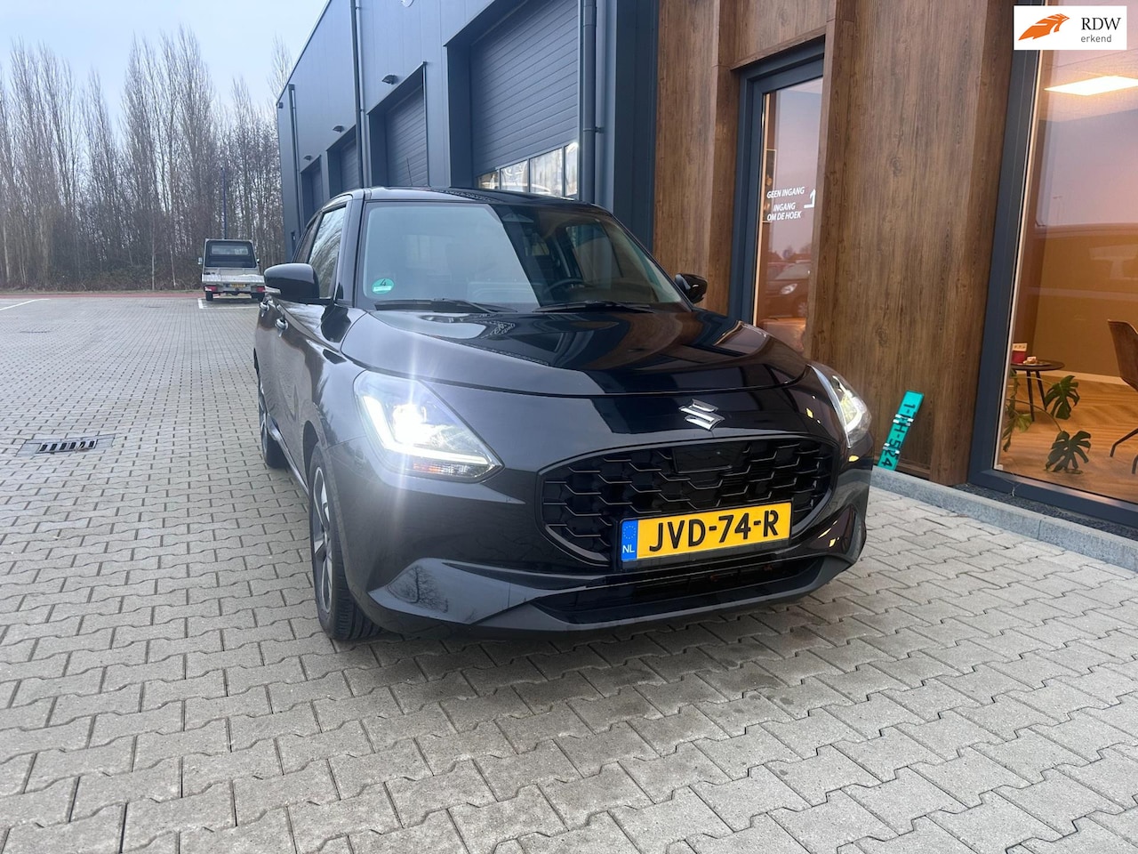 Suzuki Swift - 1.2 Style ACC l keyless l camera l stoelverwarming - AutoWereld.nl