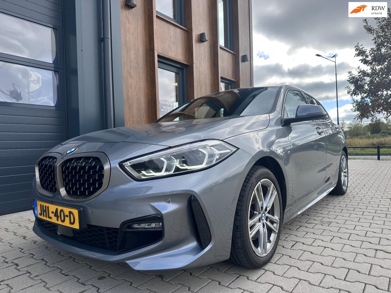 BMW 1-serie - 118i Business M-Sport Edition Plus - AutoWereld.nl