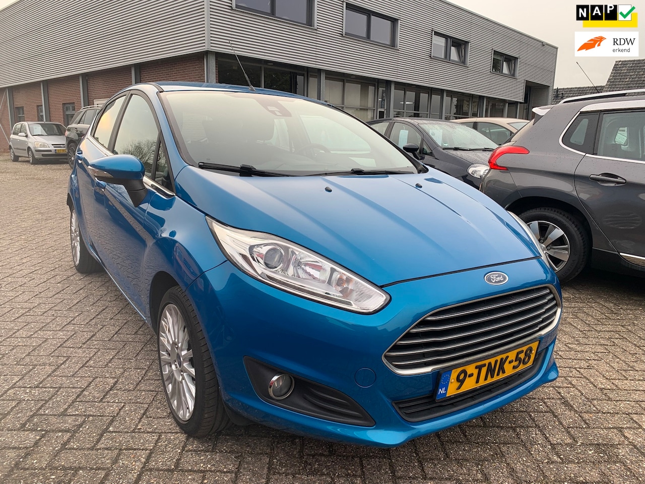 Ford Fiesta - 1.0 EcoBoost Titanium 2014 € 5.250,- ALS NIEUW 1 STE EIGENAAR - AutoWereld.nl