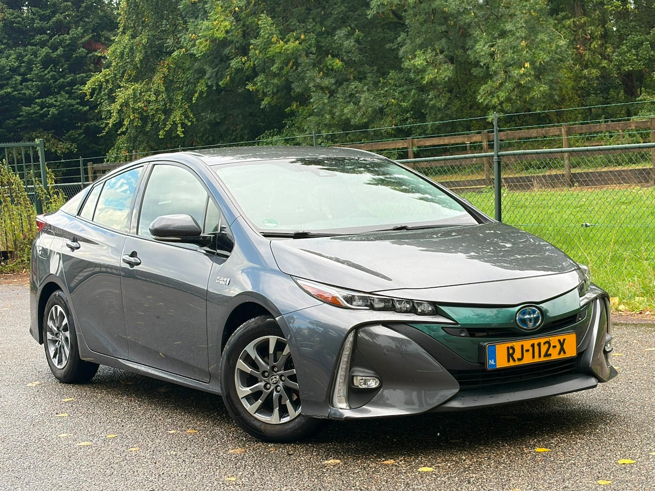 Toyota Prius - 1.8 Plug-in Business Plus /Navi/Camera/Led/ - AutoWereld.nl