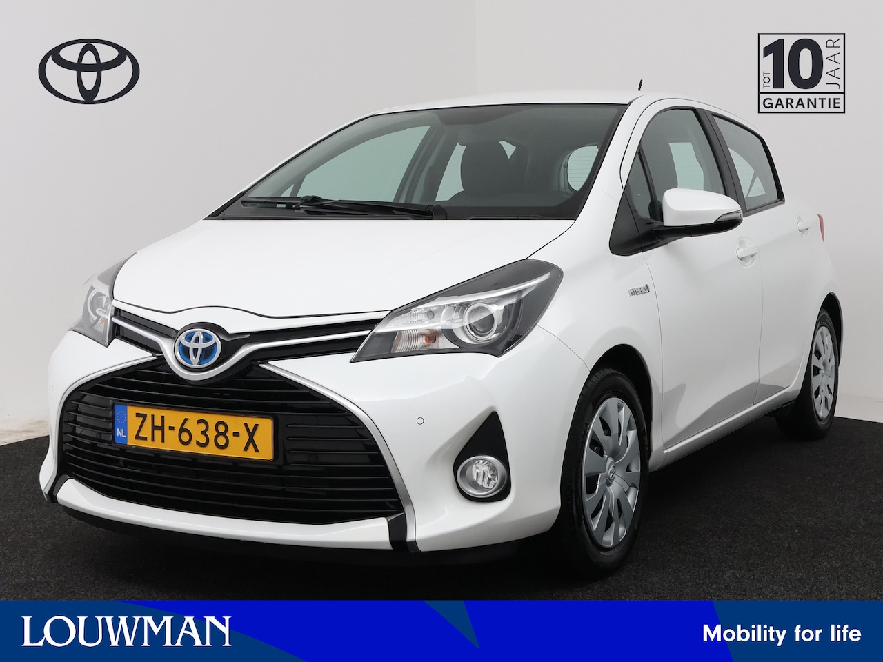 Toyota Yaris - 1.5 Hybrid Trend | PDC | Camera | Airco | - AutoWereld.nl