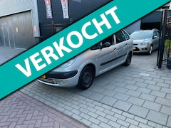 Citroën Xsara Picasso - 1.8i-16V Différence 2e Eigenaar Trekhaak Airco NAP APK