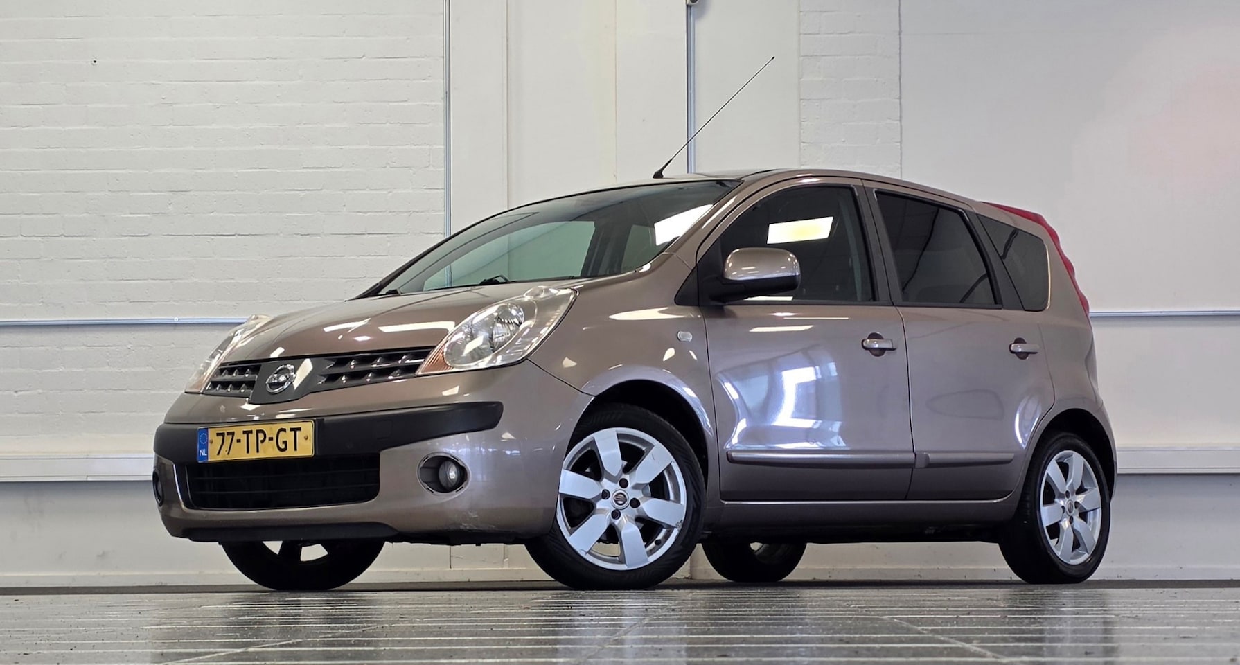Nissan Note - 1.6i First Note Automaat Nieuwe APK - AutoWereld.nl