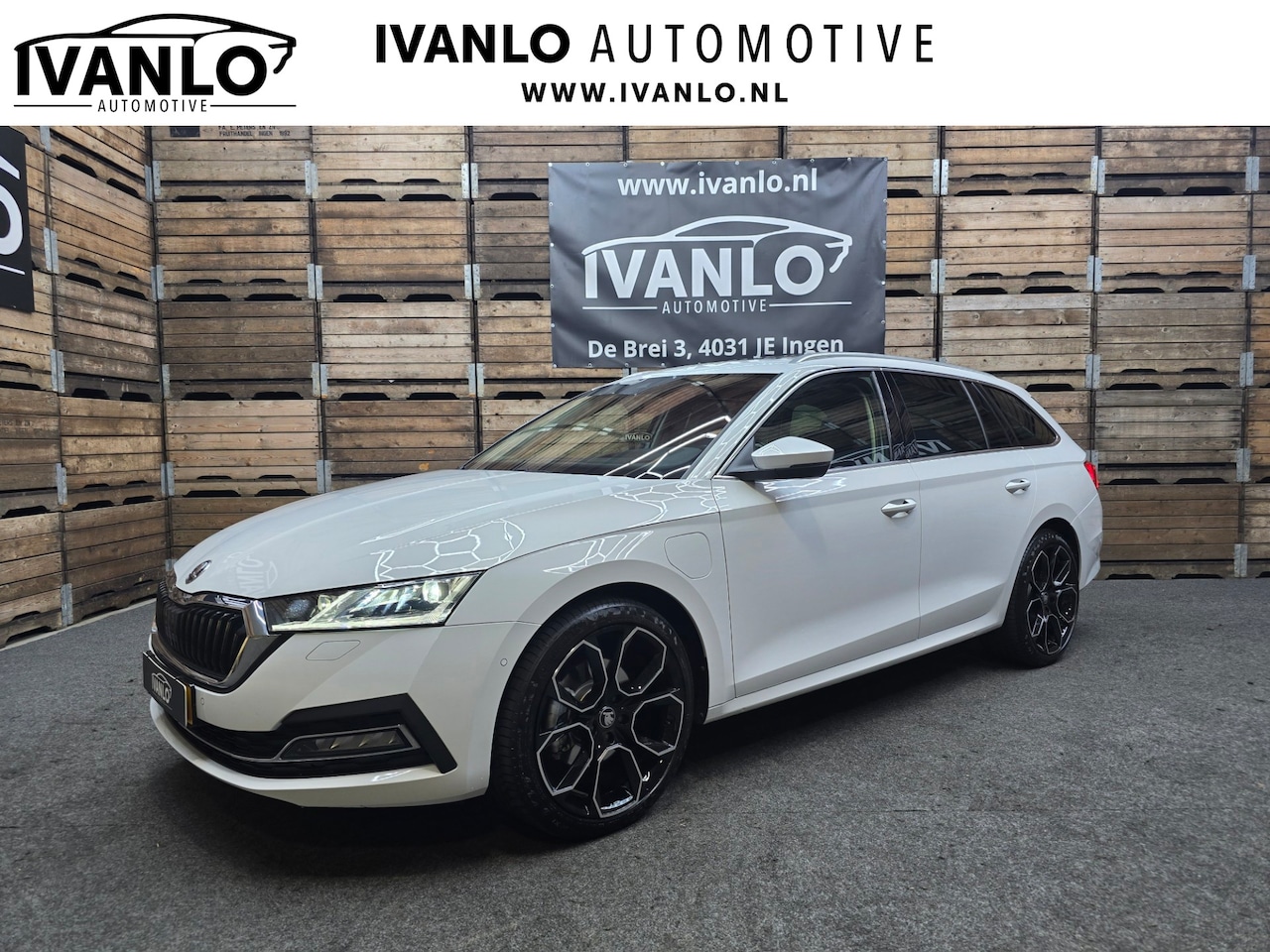 Skoda Octavia Combi - 1.4 TSI iV PHEV Business Edition Plus Pano Leder Camera Navi 19"LM - AutoWereld.nl
