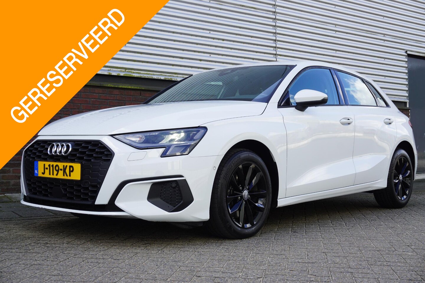 Audi A3 Sportback - 35 TFSI150PK/Digitaal Dashboard/Camera/Automatisch inparkeer hulpsysteem. - AutoWereld.nl