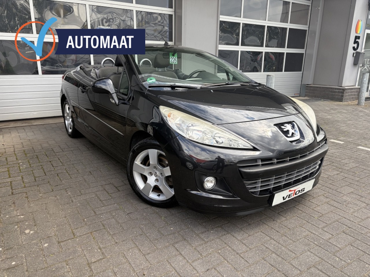 Peugeot 207 CC - 1.6 VTi Noir & Blanc / AUTOMAAT ! - AutoWereld.nl