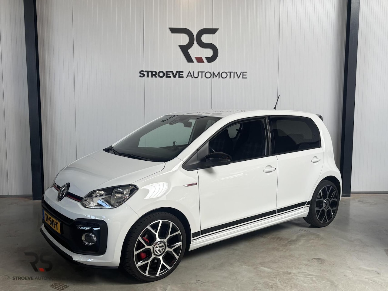 Volkswagen Up! - GTI 1.0 TSI 115 pk | Airco | Cruise | PDC | 17" | DAB | Sfeerverl | Org NL | - AutoWereld.nl