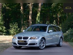BMW 3-serie Touring - 325i High Executive / Pano