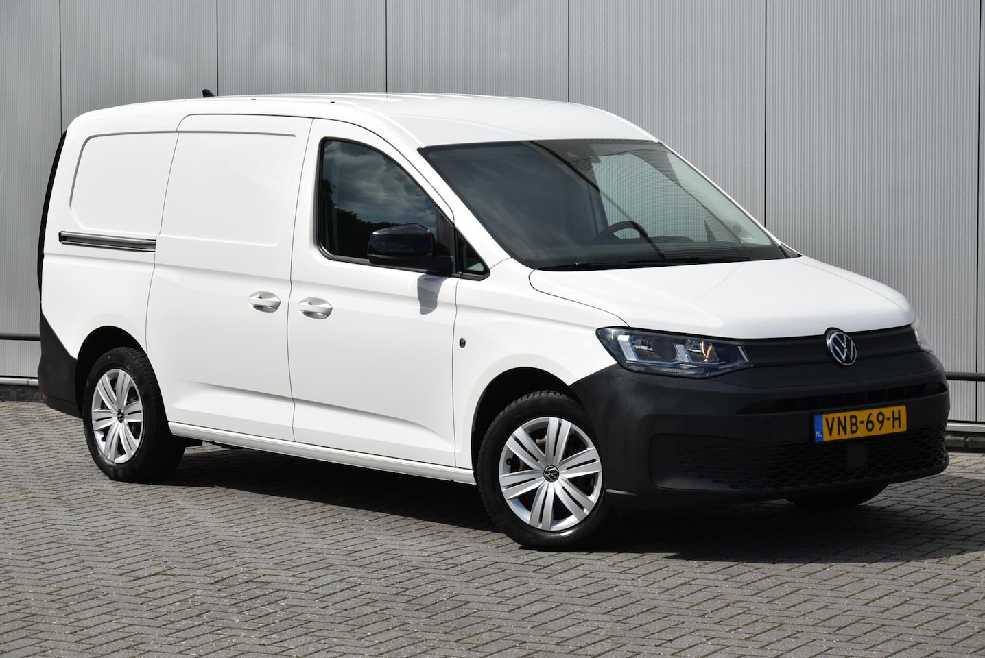 Volkswagen Caddy Cargo Maxi - 2.0 TDI 2.0 TDI Aut. Clima Navi Cruise Inrichting - AutoWereld.nl