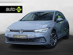 Volkswagen Golf - 1.5 TSI / LED / Adaptive cruise