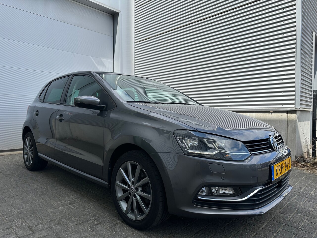 Volkswagen Polo - 1.0 TSI Highline |DSG|ACC|CAMERA|ALCAN|LED|STOELVW - AutoWereld.nl