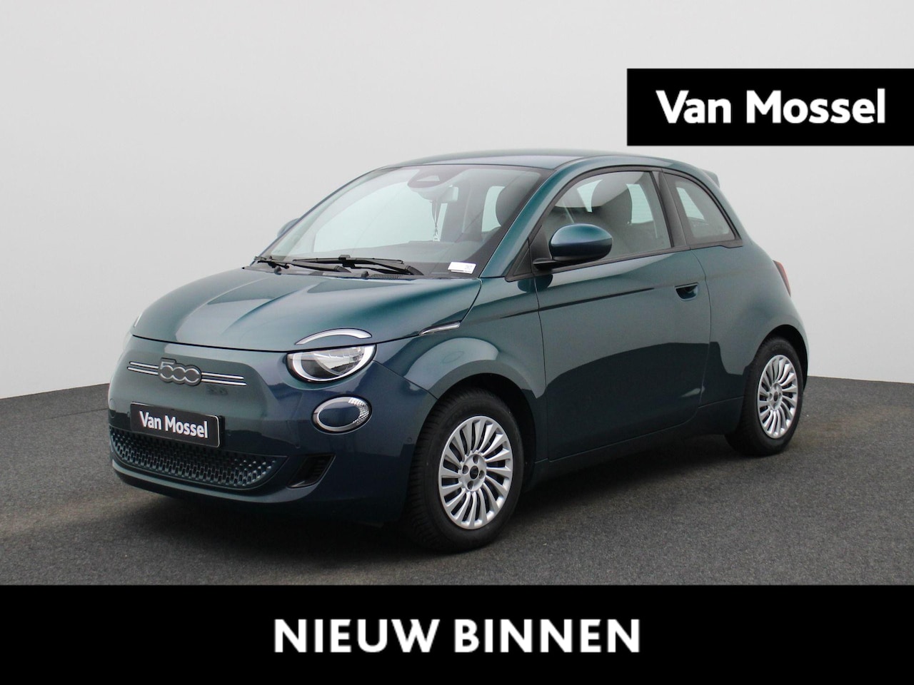 Fiat 500 - 500e 42 kWh Passion | Camera | Apple Carplay / Android Auto | Navigatie | Stoel verwarming - AutoWereld.nl