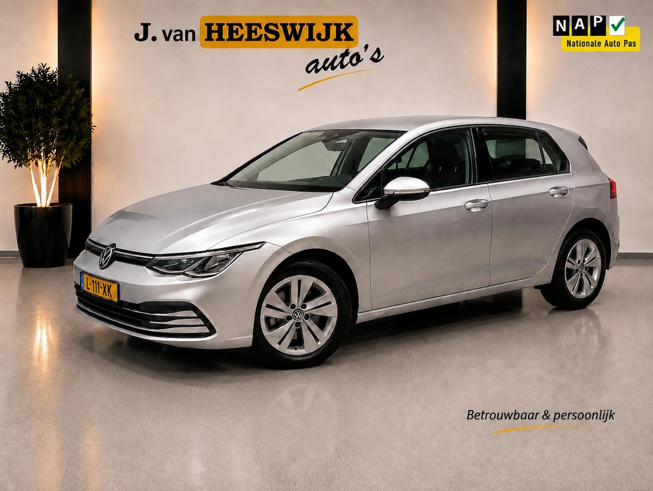 Volkswagen Golf - 1.0 eTSI Life Navigatie | Pdc V+A | Lmv | Automaat Incl. 12 maanden Bovag!!! - AutoWereld.nl
