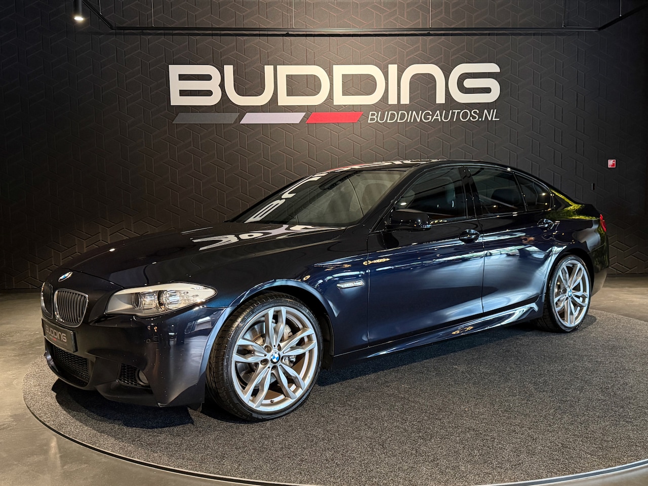 BMW 5-serie - 530i High Executive | M-sport | Orig NL | Trekhaak - AutoWereld.nl