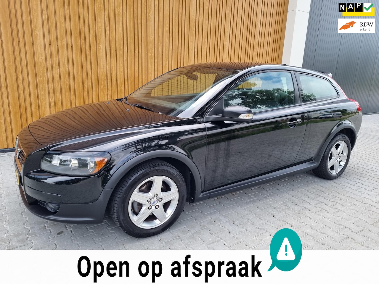 Volvo C30 - 2.0 BJ08 AIRCO LMV ELEKTR-RAMEN - AutoWereld.nl