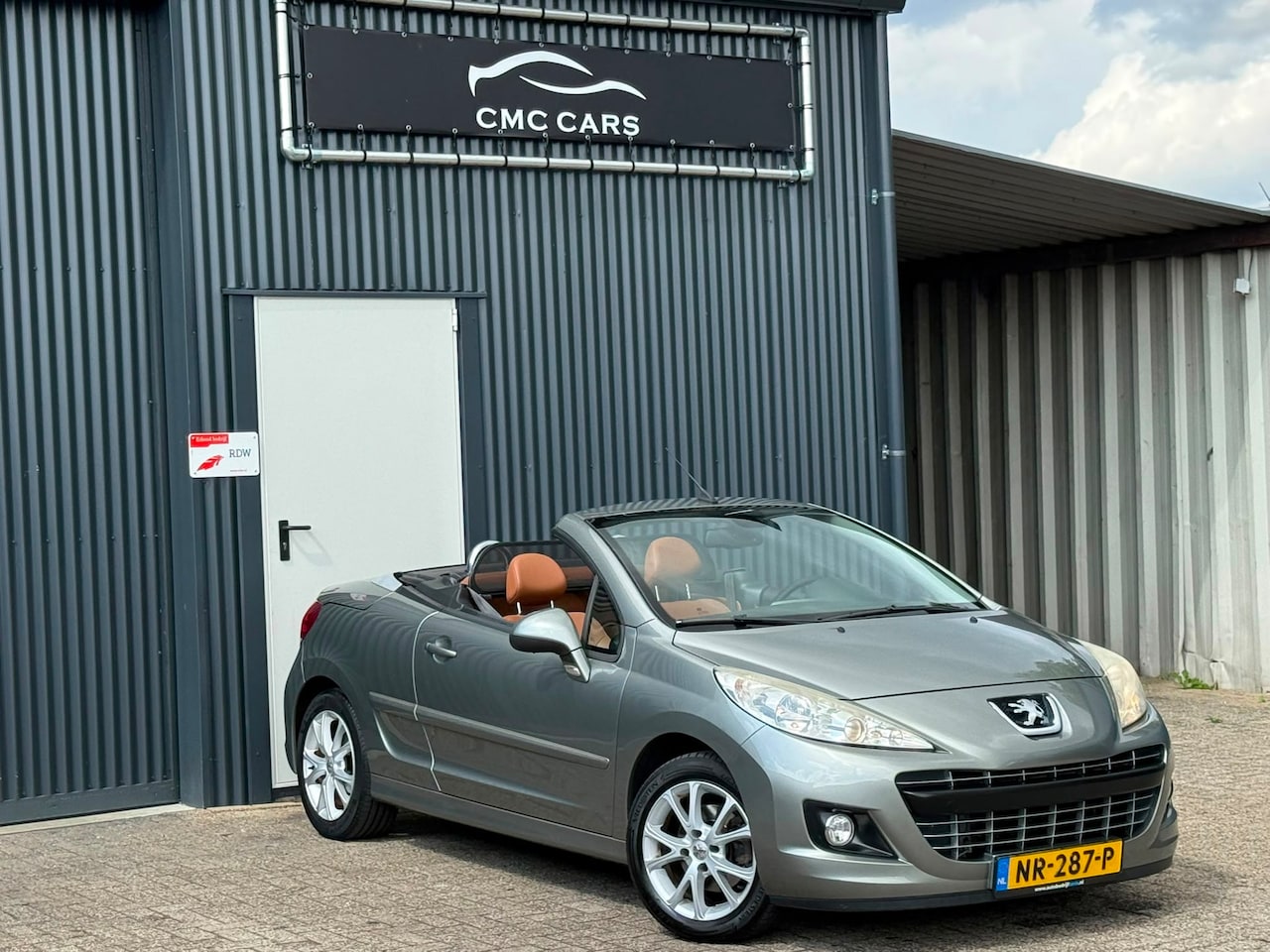 Peugeot 207 CC - 1.6 VTi RIJDTSUPER!!AUTOMAAT!!CABRIO!!WEINIGKM'S!! - AutoWereld.nl