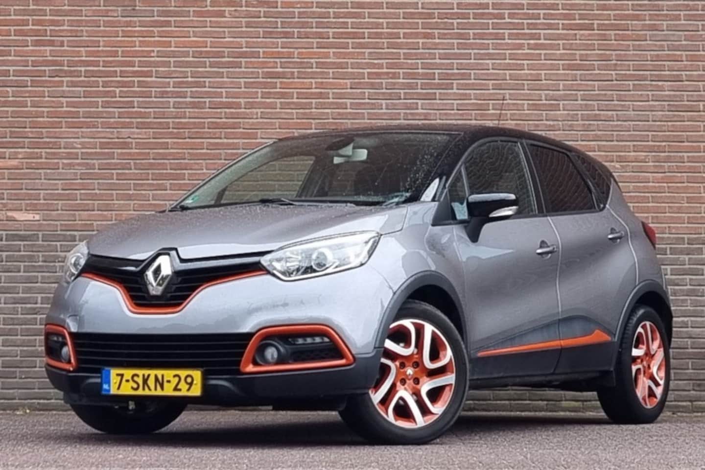Renault Captur - 1.2 TCe EDC Dynamique, 2e eigenaar, Camera, Trekhaak, PDC, Keyless, Navigatie, Bluetooth. - AutoWereld.nl