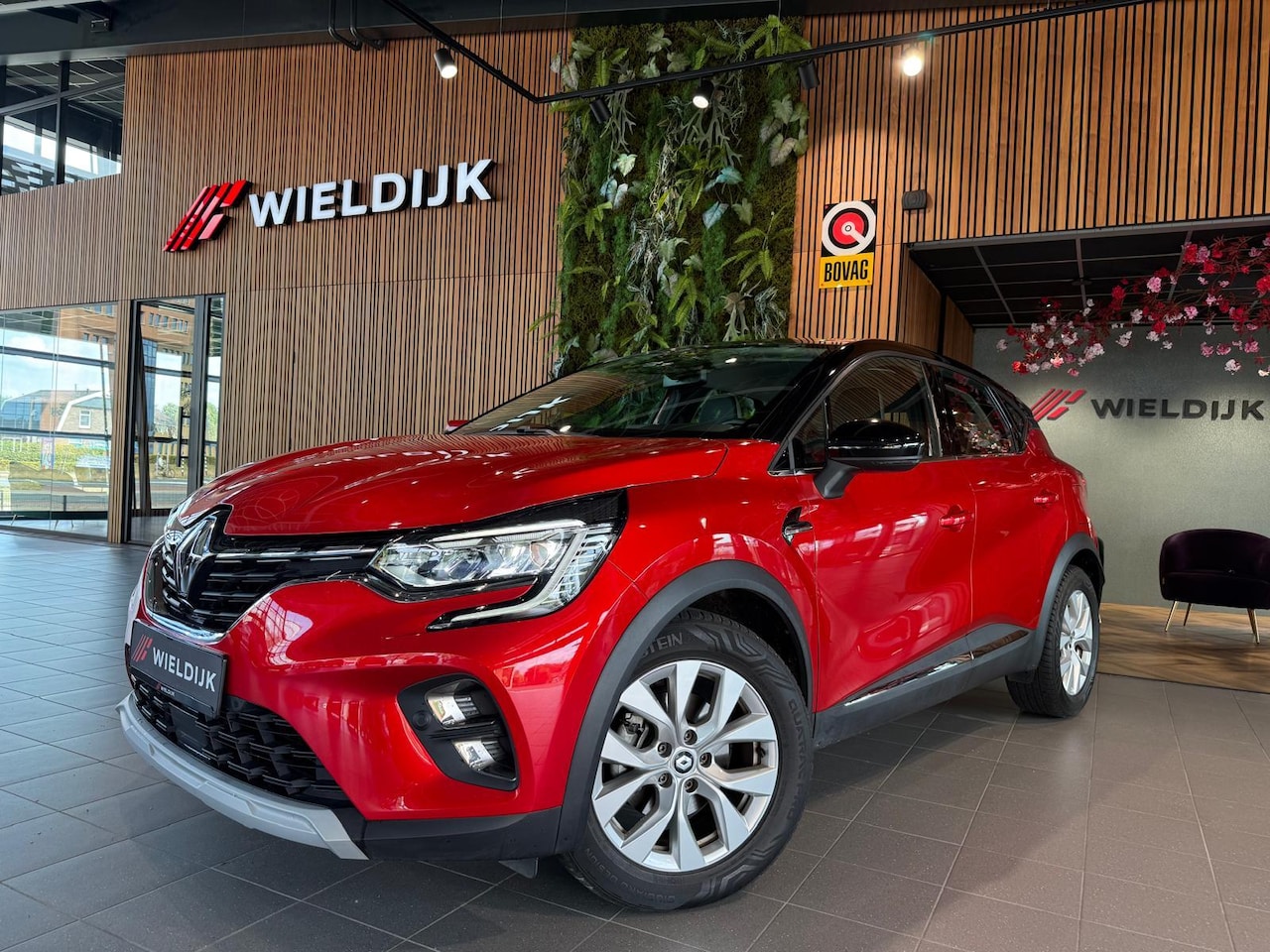 Renault Captur - 1.6 E-Tech Plug-in Hybrid 160 Intens Camera Keyless - AutoWereld.nl