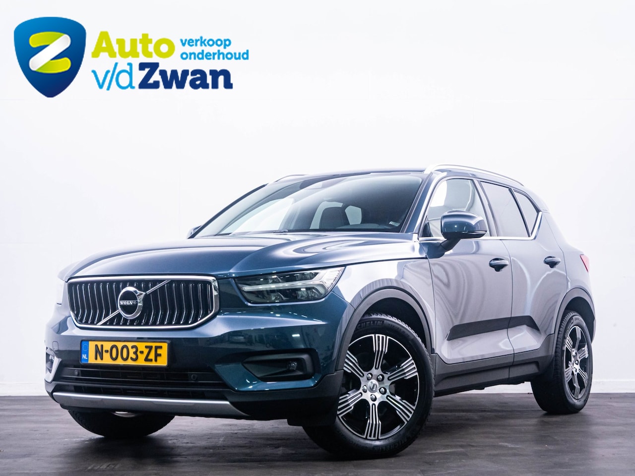 Volvo XC40 - 2.0 T4 Inscription H&K|Trekhaak|PDC|Clima|Cruise! - AutoWereld.nl