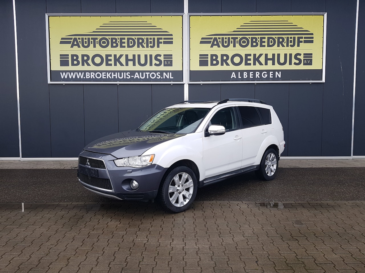 Mitsubishi Outlander - 2.2 DI-D InStyle TC-SST 2.2 DI-D InStyle TC-SST - AutoWereld.nl