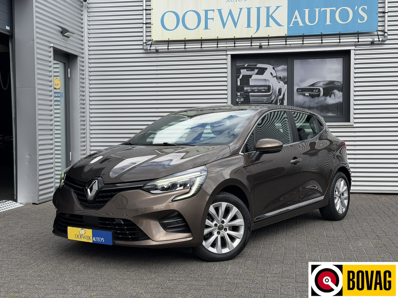 Renault Clio - 1.3 TCe Intens Automaat Clima Navi Led CarPlay - AutoWereld.nl