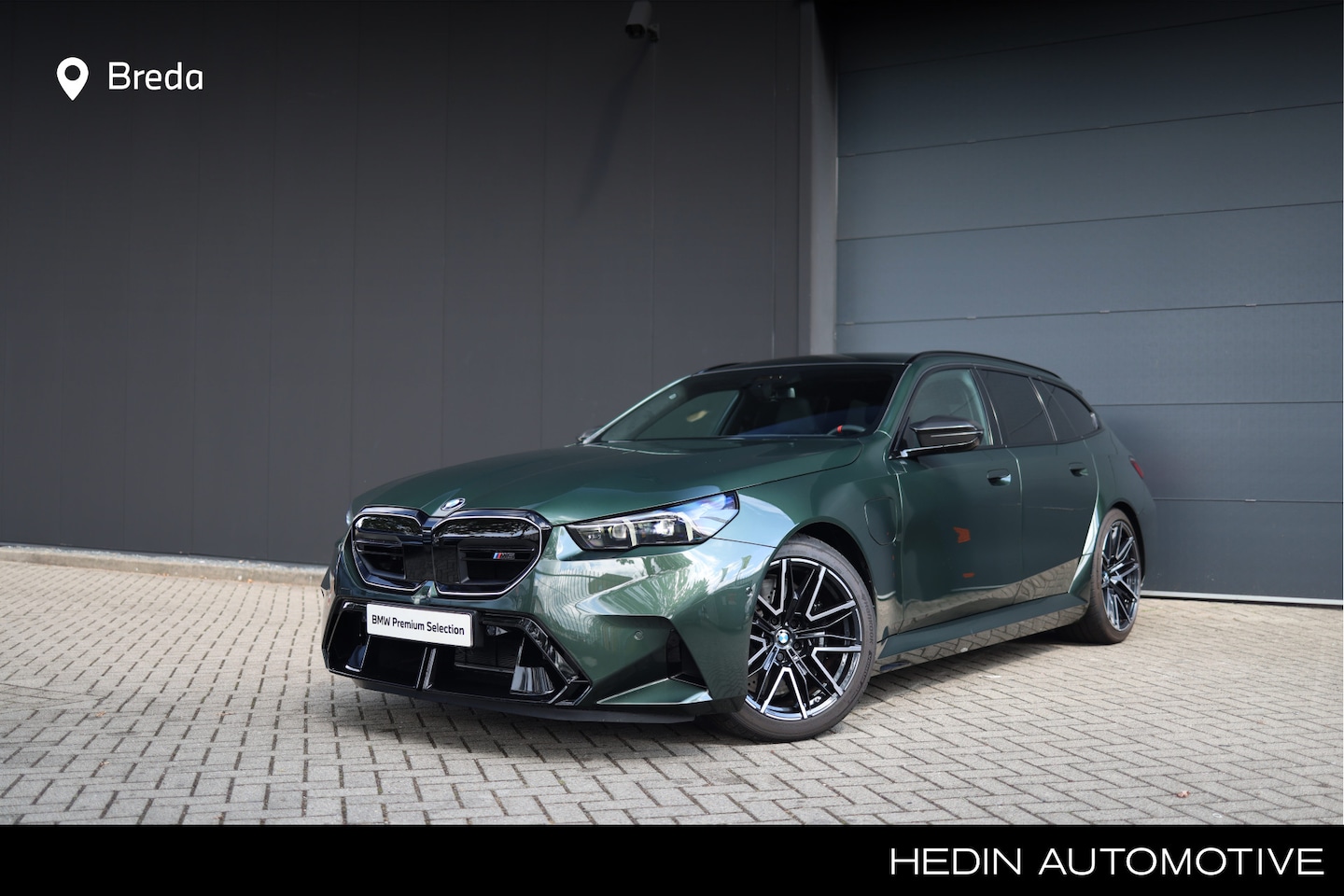 BMW 5-serie Touring - M5 Individual lak Malachite Green II | M Driver's Pack | Carbon | Panoramadak | Trekhaak - AutoWereld.nl