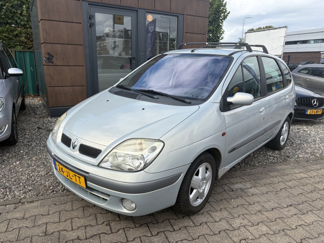 Renault Scénic - 2.0-16V Expression 2.0-16V Expression - AutoWereld.nl