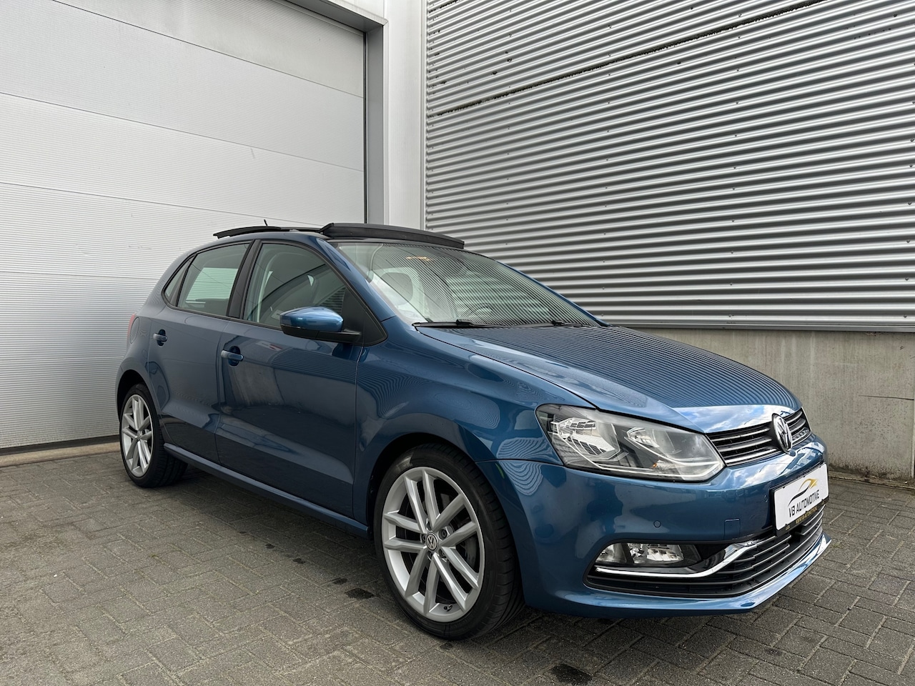Volkswagen Polo - 1.2 TSI Highline|DSG|PANO|ACC|CAMERA|STOELVW|17INCH - AutoWereld.nl