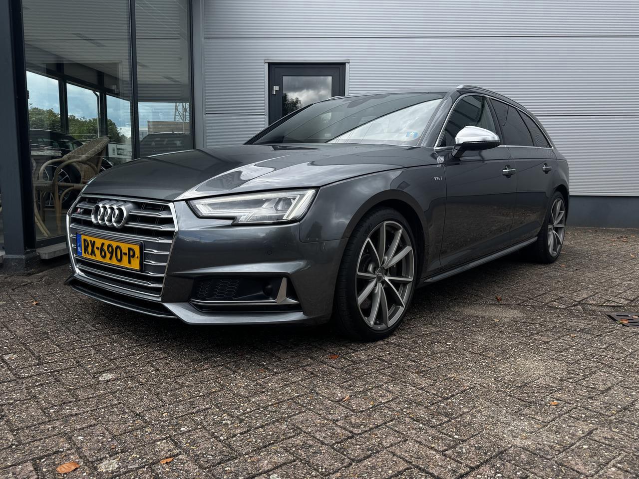 Audi S4 - AVANT 3.0TFSI | 260KW | QUATTRO | MASSAGE STOELEN | - AutoWereld.nl