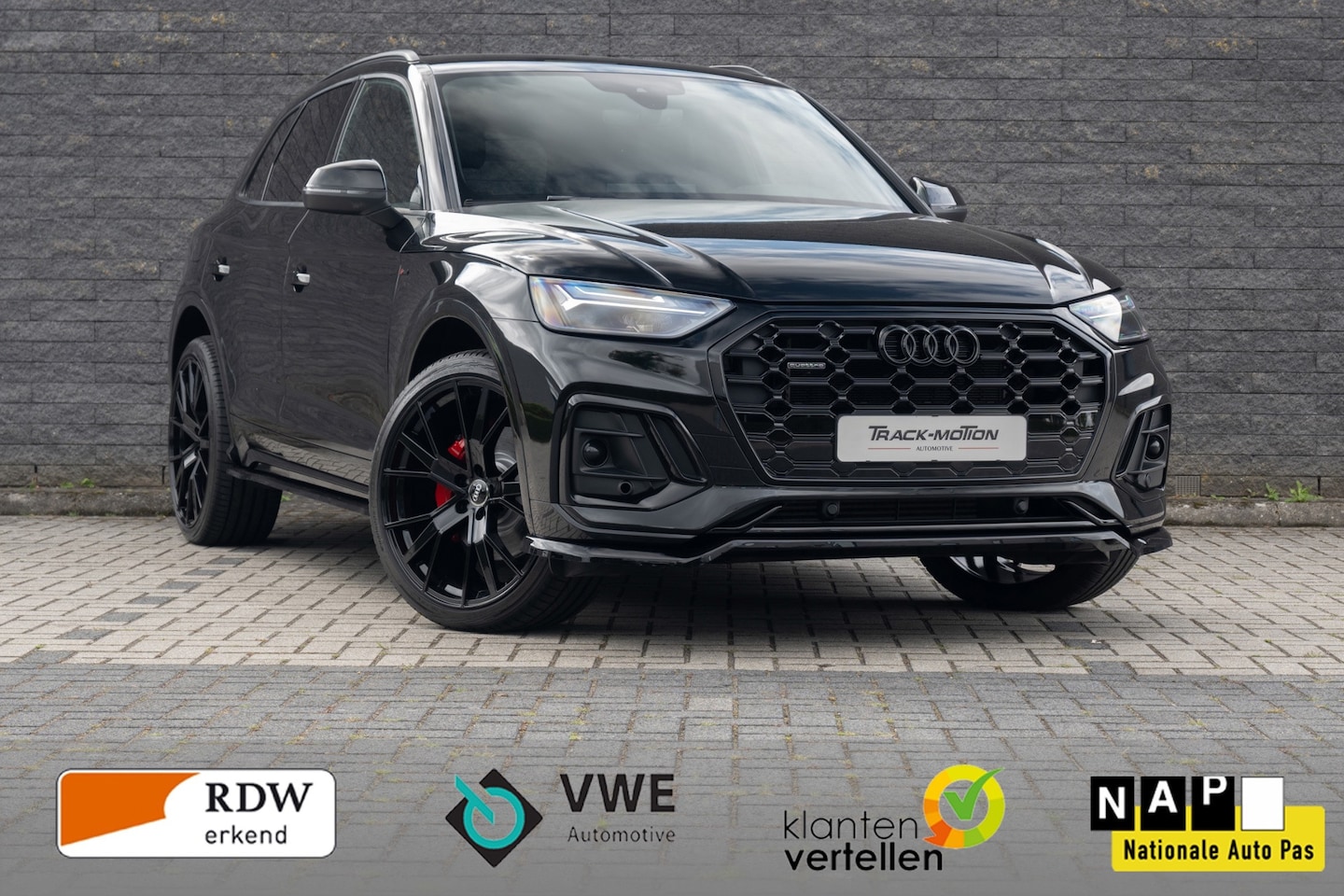 Audi Q5 - 50 TFSI e S edition Black & Black - AutoWereld.nl
