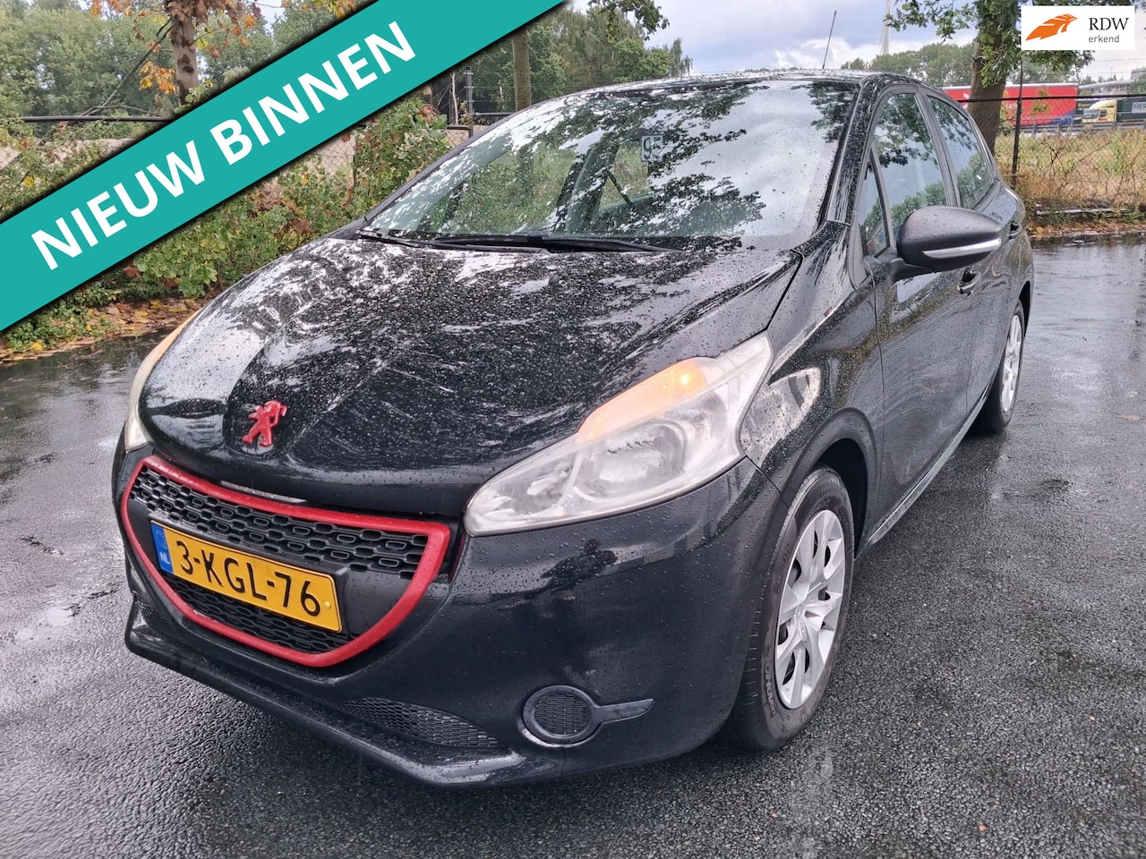 Peugeot 208 - 1.2 VTi Access LEUKE AUTO RIJDT EN SCHAKELT GOED - AutoWereld.nl