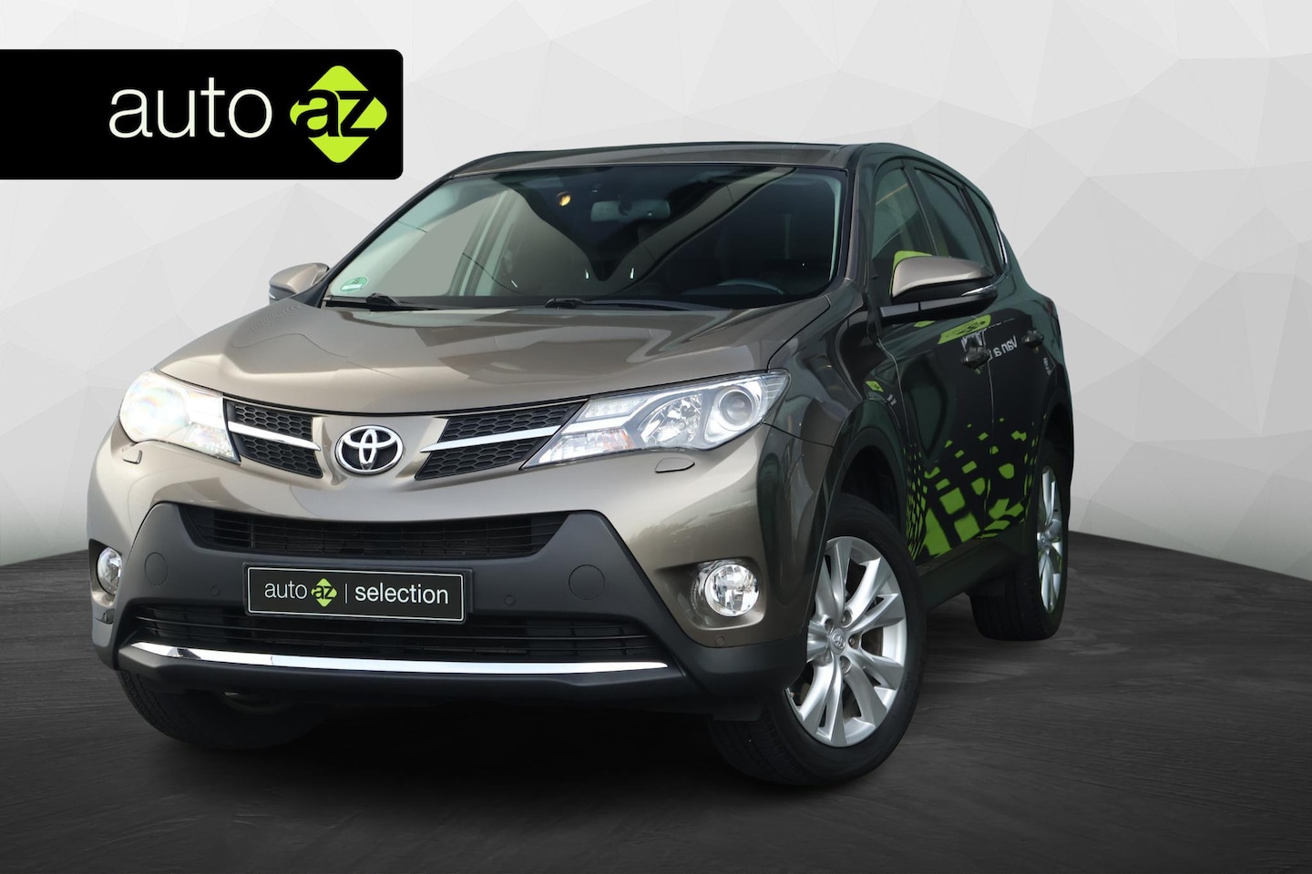 Toyota RAV4 - 2.0 Executive Business 4WD / Trekhaak / Camera / Stoelverwarming - AutoWereld.nl