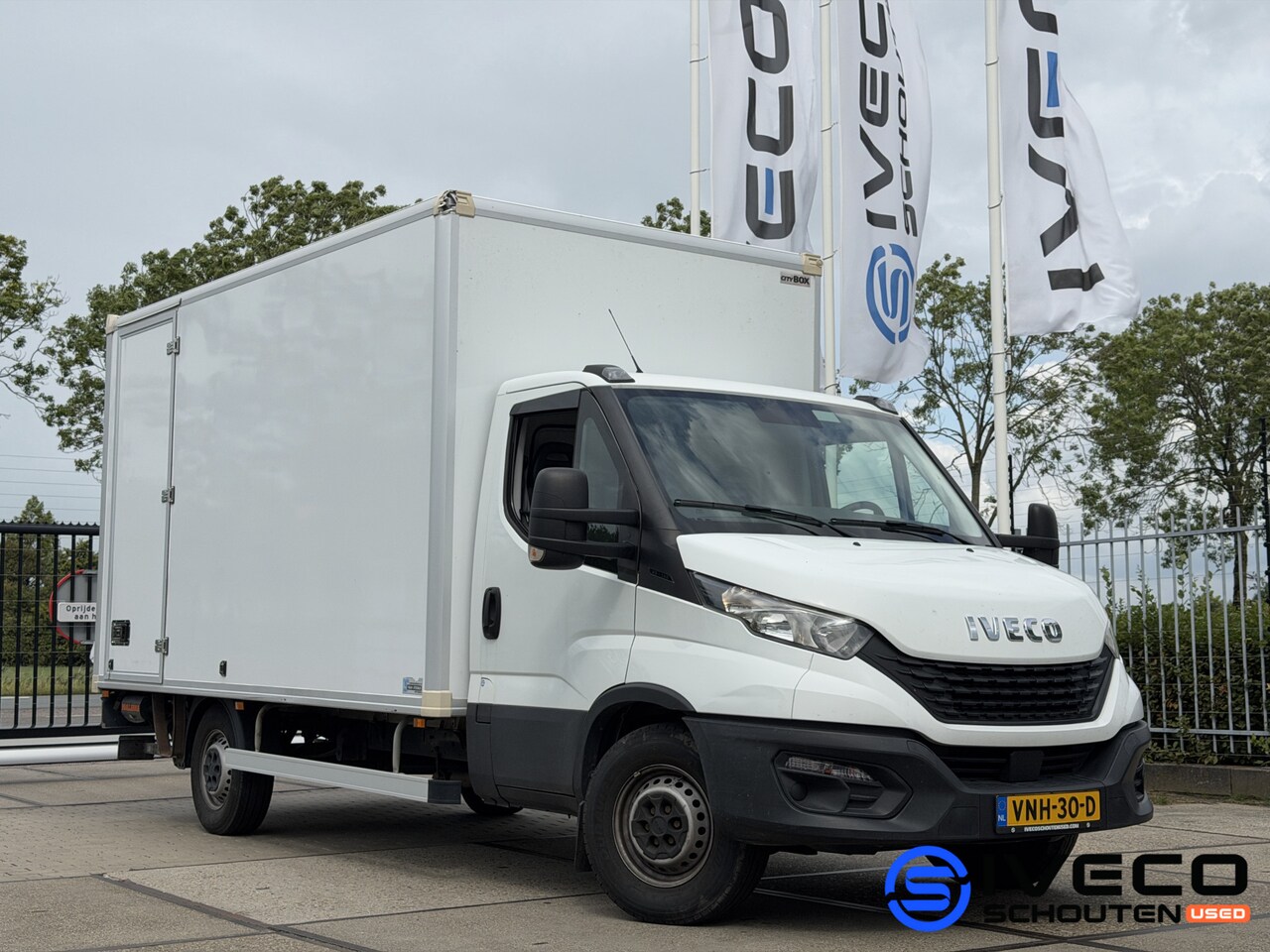 Iveco Daily - 35 S 14 300 35S14 35S14V 2.3 410 H2 W4100 | Handgeschakeld | Climate Control | D-Hollandia laadklep | - AutoWereld.nl