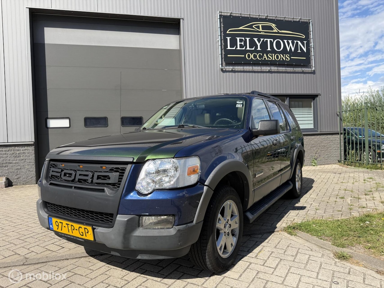 Ford Explorer - XLT 4.0 V6 | 7 Persoons | Opendak | - AutoWereld.nl