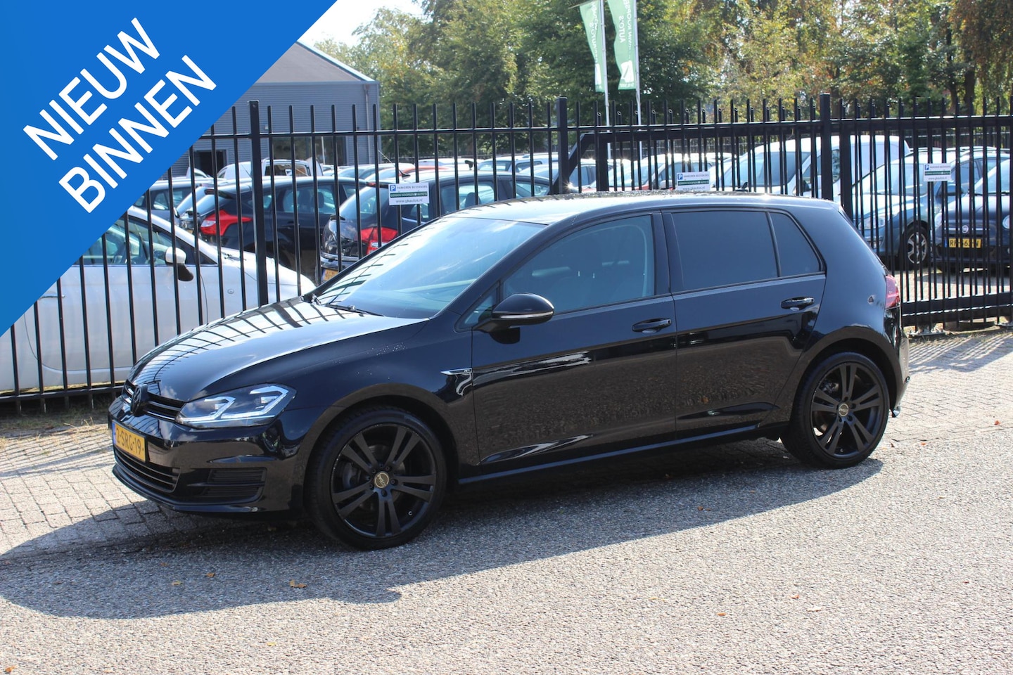 Volkswagen Golf - 1.2 TSI Comfortline 1.2 TSI Comfortline, Airco/ECC, Navigatie! - AutoWereld.nl
