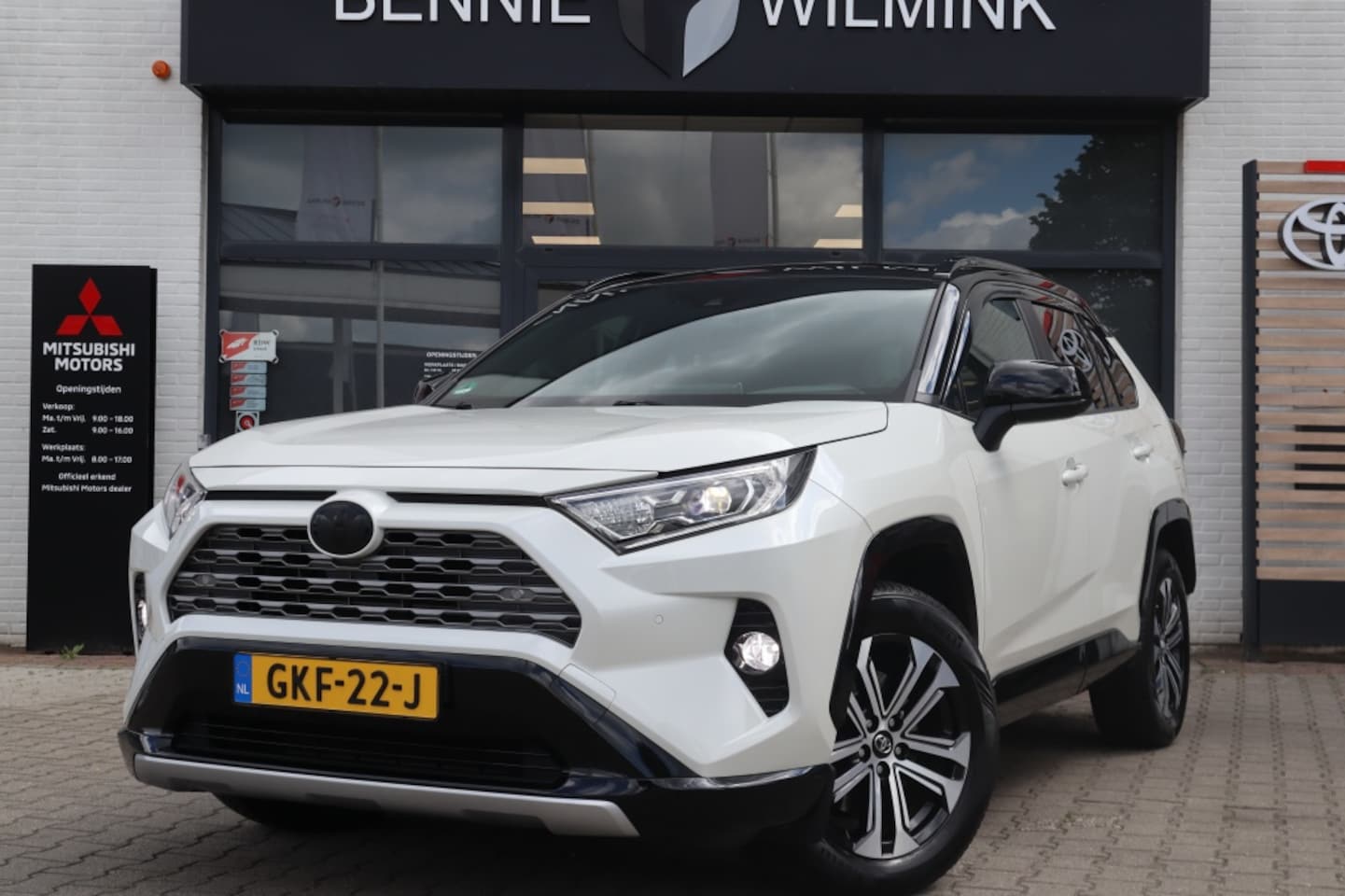 Toyota RAV4 - 2.5 Hybrid AWD Bi-Tone 2.5 Hybrid AWD Bi-Tone - AutoWereld.nl