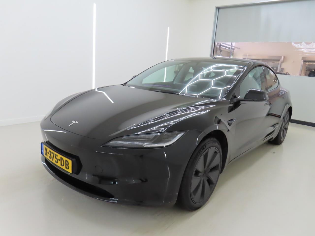 Tesla Model 3 - Highland RWD Premium 94.2% SoH [ LFP ACCU+HW4+AUTOPILOT+60kWh+513KM WLTP ] - AutoWereld.nl
