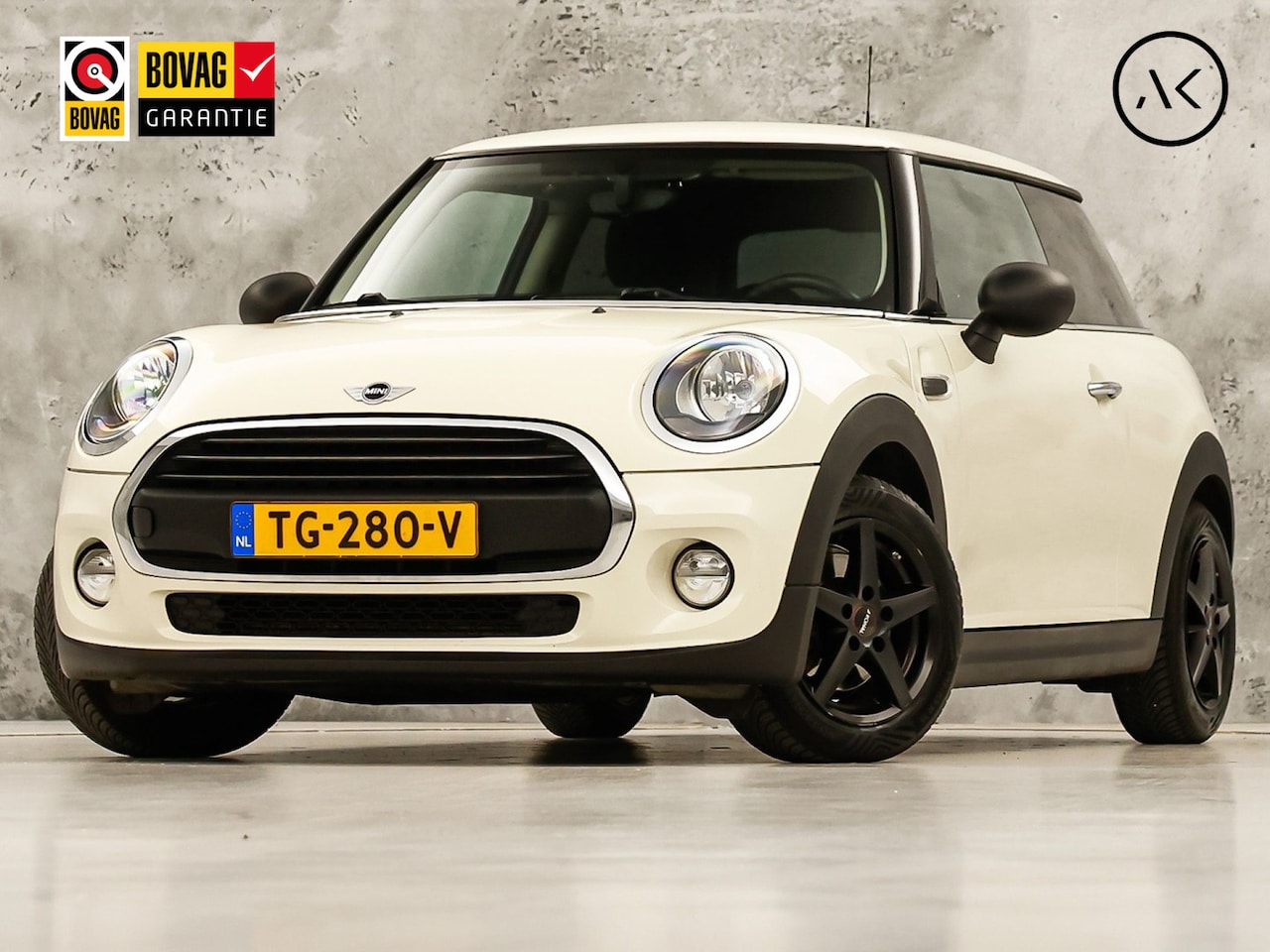 MINI One - 1.2 One Sport (AIRCO, STOELVERWARMING, BLUETOOTH, SPORTSTOELEN, GETINT GLAS, ELEK RAMEN, N - AutoWereld.nl