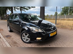 Kia Cee'd Sporty Wagon - 1.4 CVVT X-ecutive 2011 NIEUWE APK