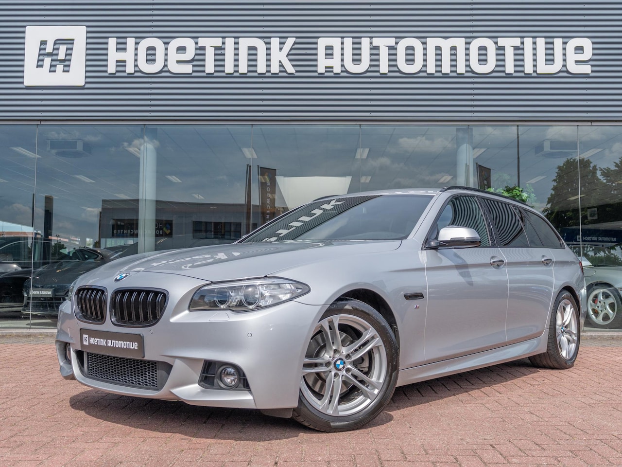 BMW 5-serie Touring - 520i High Executive | M-sport | Nappa | Volledig onderhouden - AutoWereld.nl