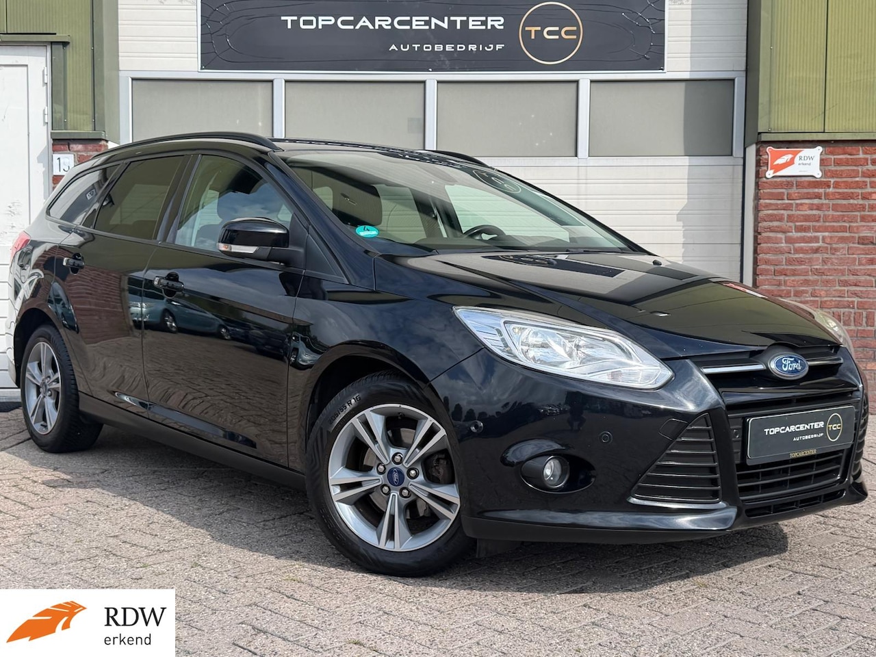Ford Focus Wagon - 1.0 Titanium/AIRCO/STOELV/PARKS/LM.VELG/APK - AutoWereld.nl