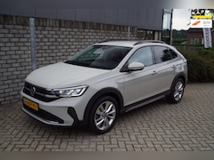 Volkswagen Taigo - 1.0 TSI Life Business Autom Sports Stoelverw Navi Camera Clima Adapt Cruise Apple Carplay