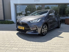 Toyota Yaris - 1.5 Hyb. Dynamic Limited | Stoelverwarming | All Seasons
