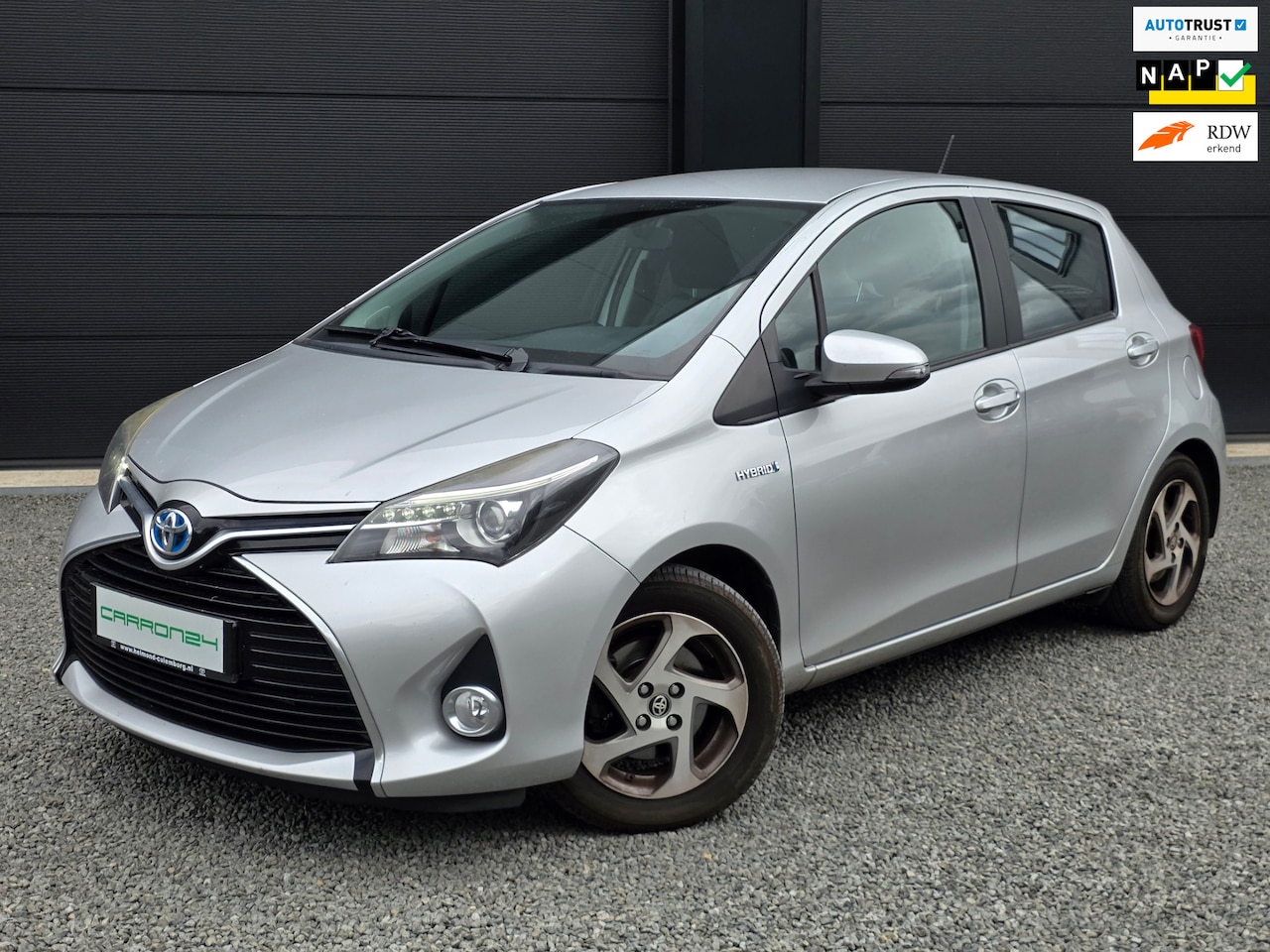 Toyota Yaris - 1.5 Hybrid | Trekhaak | Dealer Ond. | - AutoWereld.nl