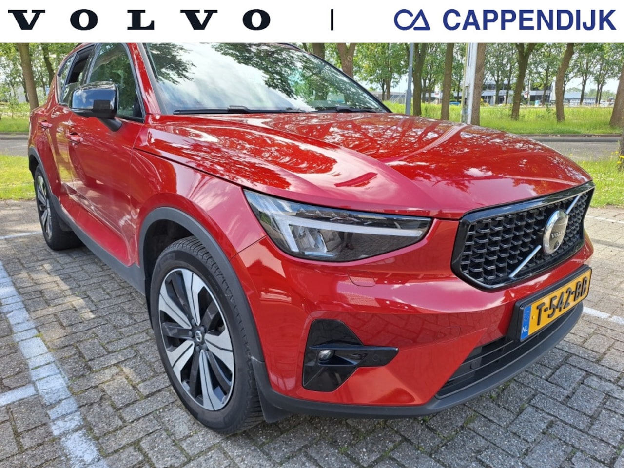 Volvo XC40 - T5 262PK Recharge Ultra Dark| Adap.cruise| Pano| 360Camera| Trekhaak - AutoWereld.nl
