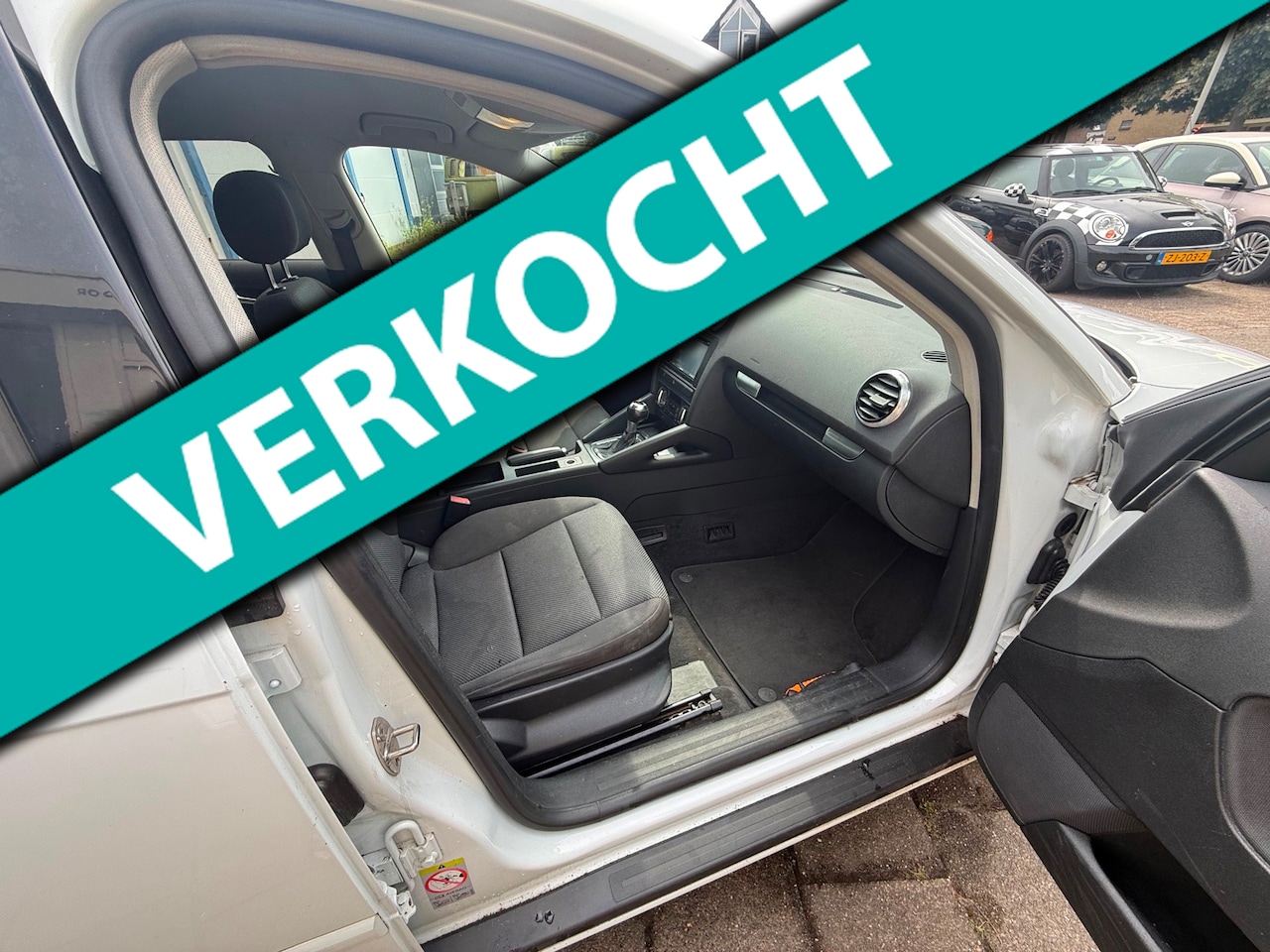 Audi A3 Sportback - 1.2 TFSI Attraction Advance 1.2 TFSI Attraction Advance - AutoWereld.nl