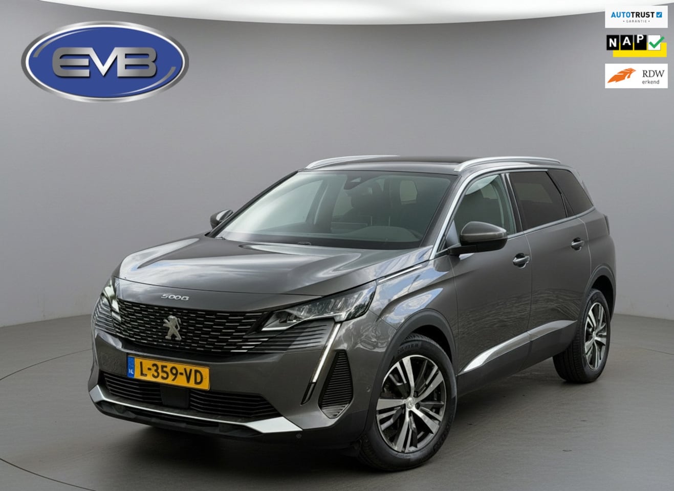 Peugeot 5008 - 1.2 130 pk Blue Lease Allure, 7 PERSOONS, achteruitrijcamera, stoelverw,nieuwe distributie - AutoWereld.nl