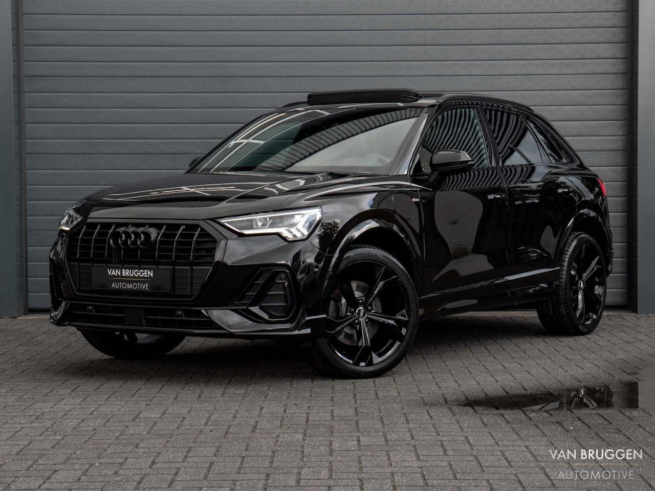 Audi Q3 - 45 TFSI e S-Line Pano Trekhaak BTW Keyless 20" CarPlay - AutoWereld.nl