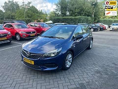 Opel Astra - 1.2 Business Elegance, leer, navigatie , pdc voor en achter met camera , afneembare trekha