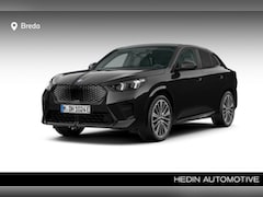 BMW iX2 - xDrive30 M-Sport Edition | M-Sport Pro | Trekhaak | Pano | 20 Inch | Elek Stoelen